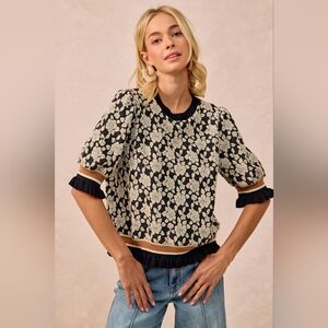 BiBi Textured Rose Knit Top Contrast Banded Puff Sleeve